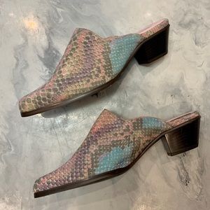 Vintage Shoes - VTG 1990's Snakeskin Mules Vintage Shoes - VTG 1990's Snakeskin Mules